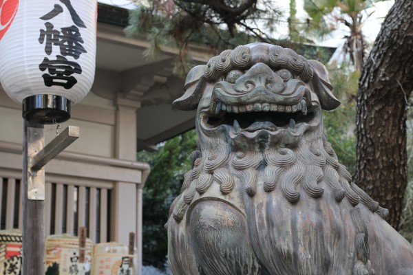 神戸三宮八幡神社の狛犬